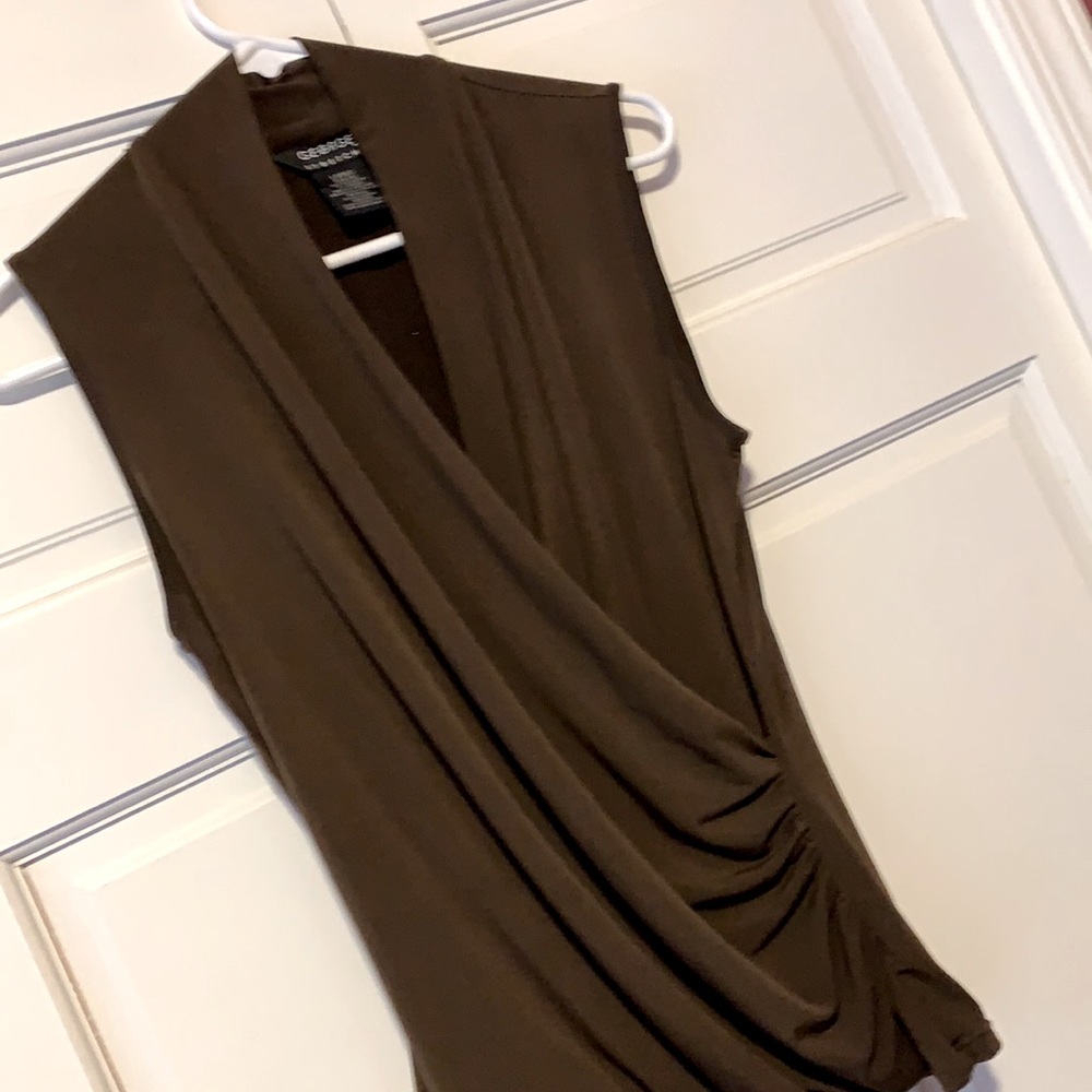 👱‍♀️any2/$10👱‍♀️George stretch faux wrap shawl collar tank chocolate brown